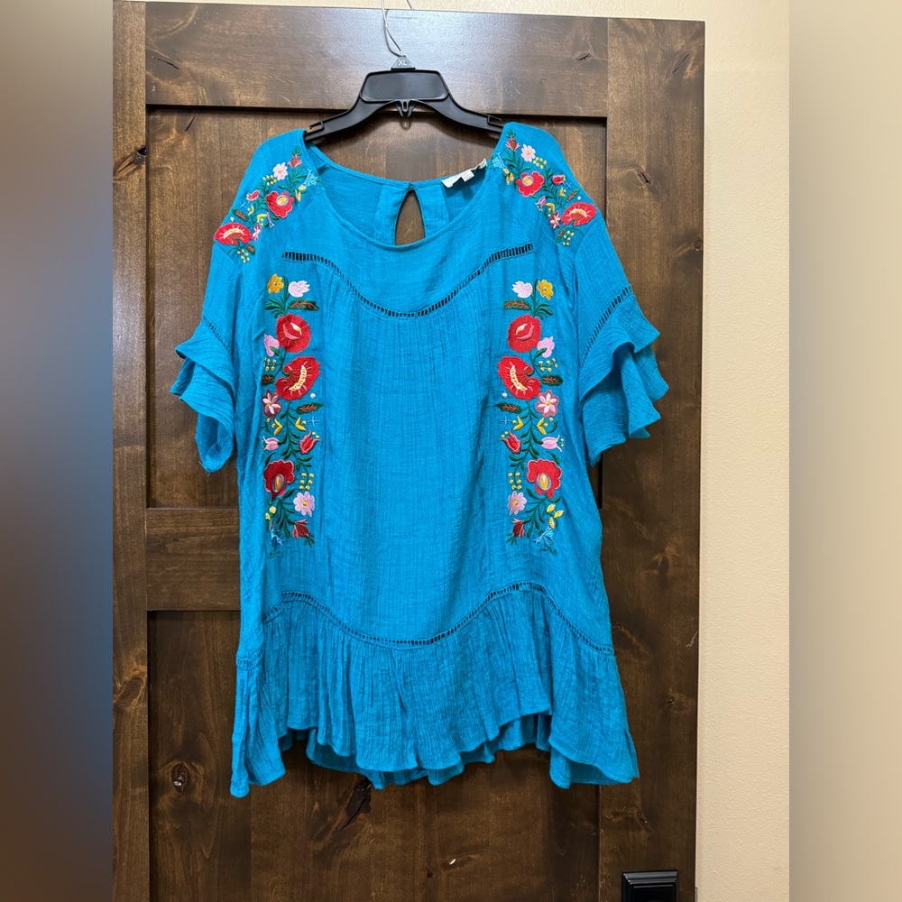 EUC-Blue Umgee Embroidered Top-XL